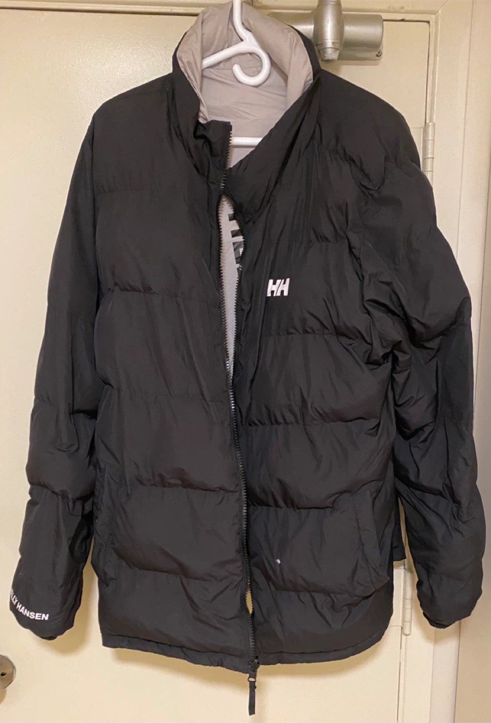 Helly Hansen Black Puffer Jacket