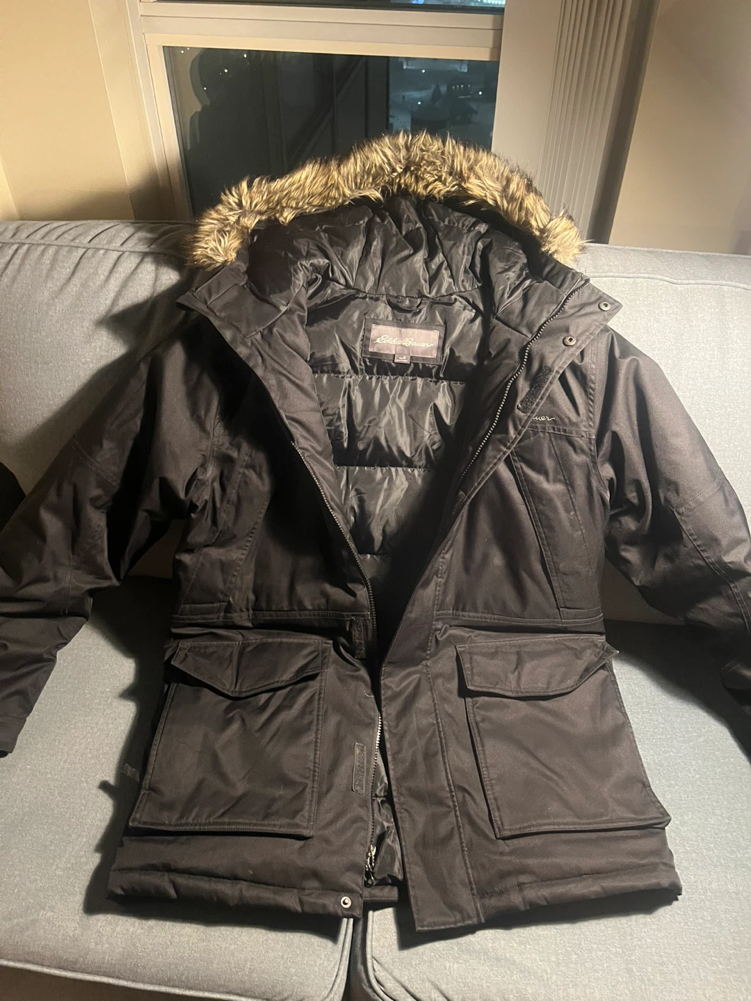 Men’s Eddie Bauer Black Winter Parka - Size M
