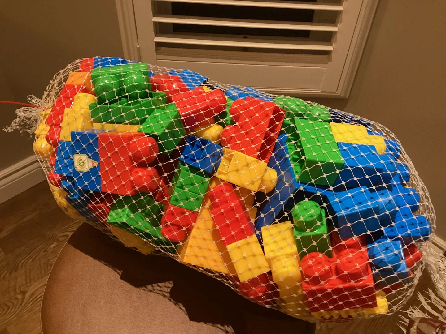 LARGE BAG OF ASSORTED MEGA BLOKS (SEE DESCRIPTION)