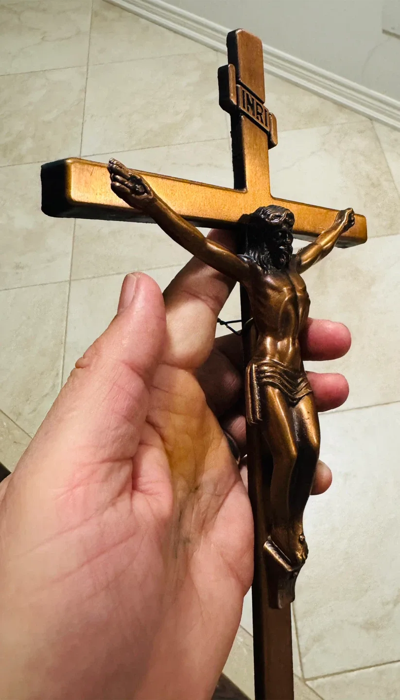 Lovell MFG Crucifix image indicator(6)