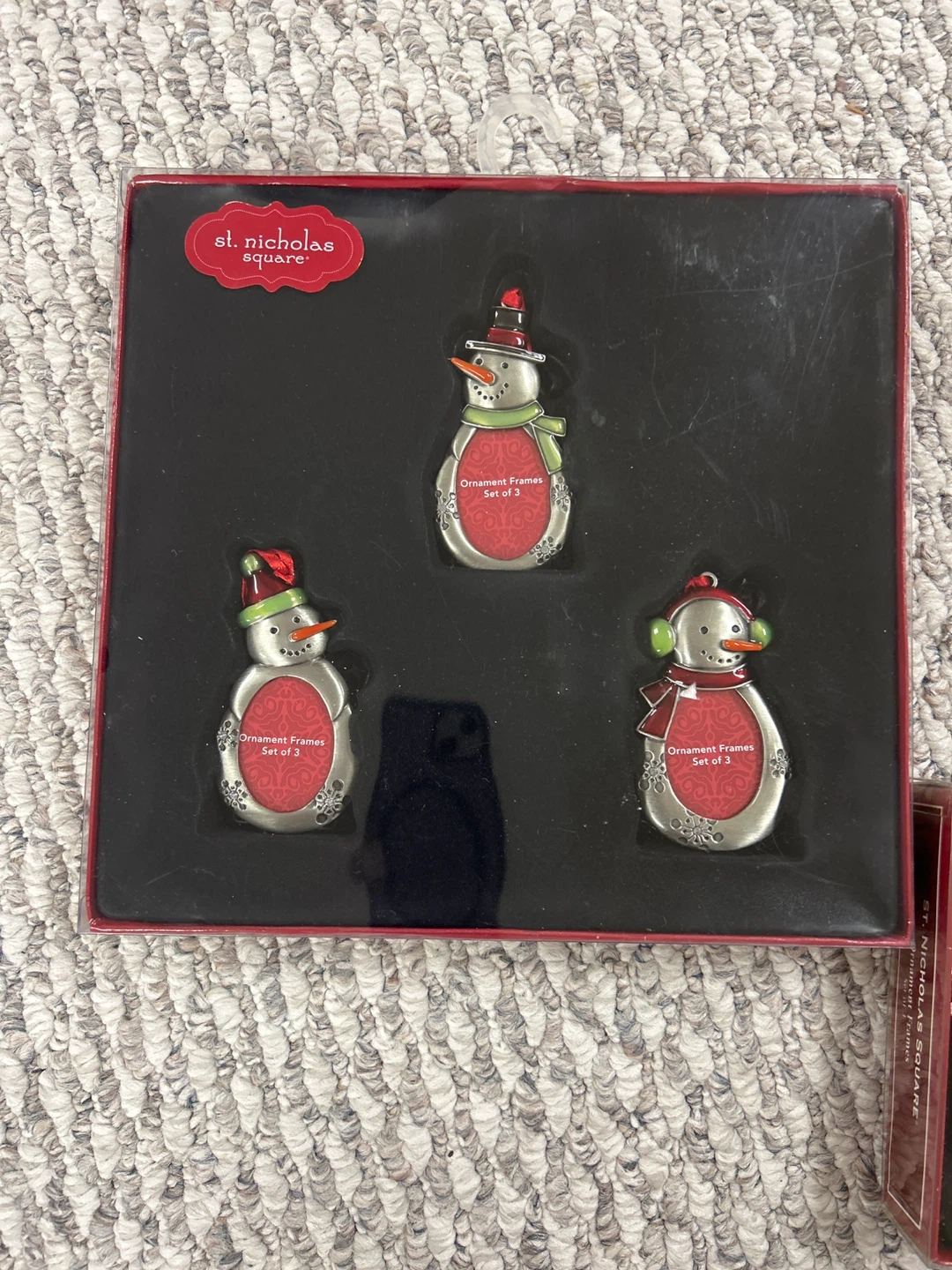 St. Nicholas Square Ornament Frames - photo 2