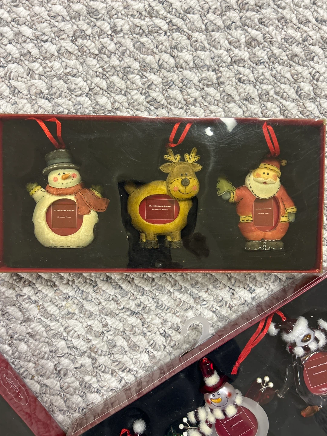 St. Nicholas Square Ornament Frames - photo 4