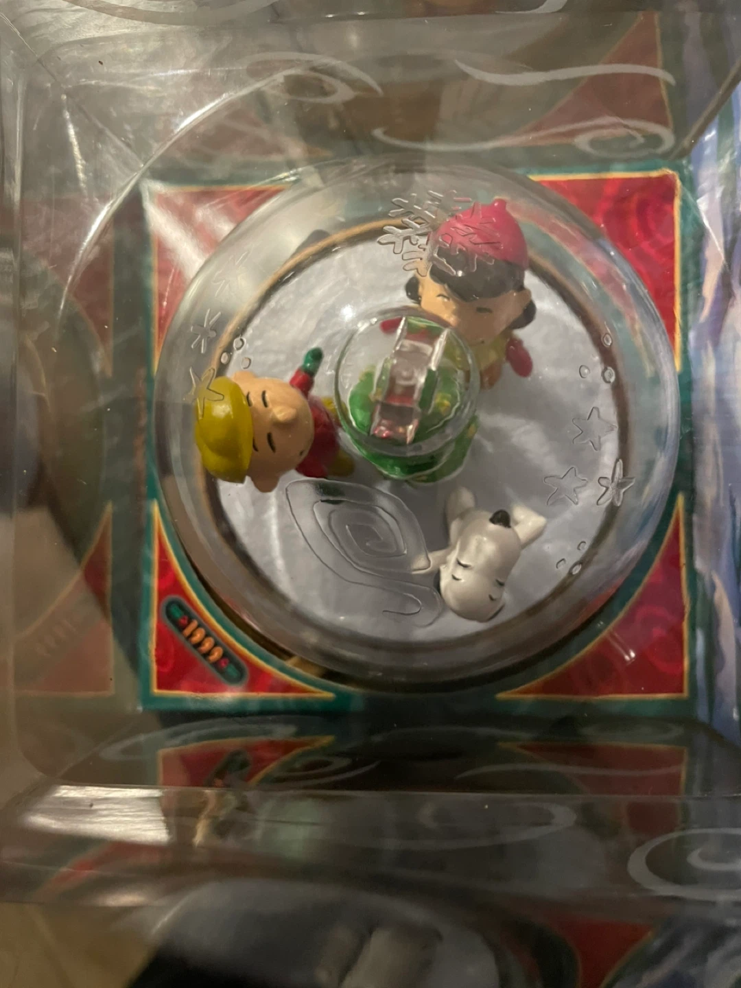 Very Merry Whirl-Arounds A Charlie Brown Christmas Ornament - photo 3