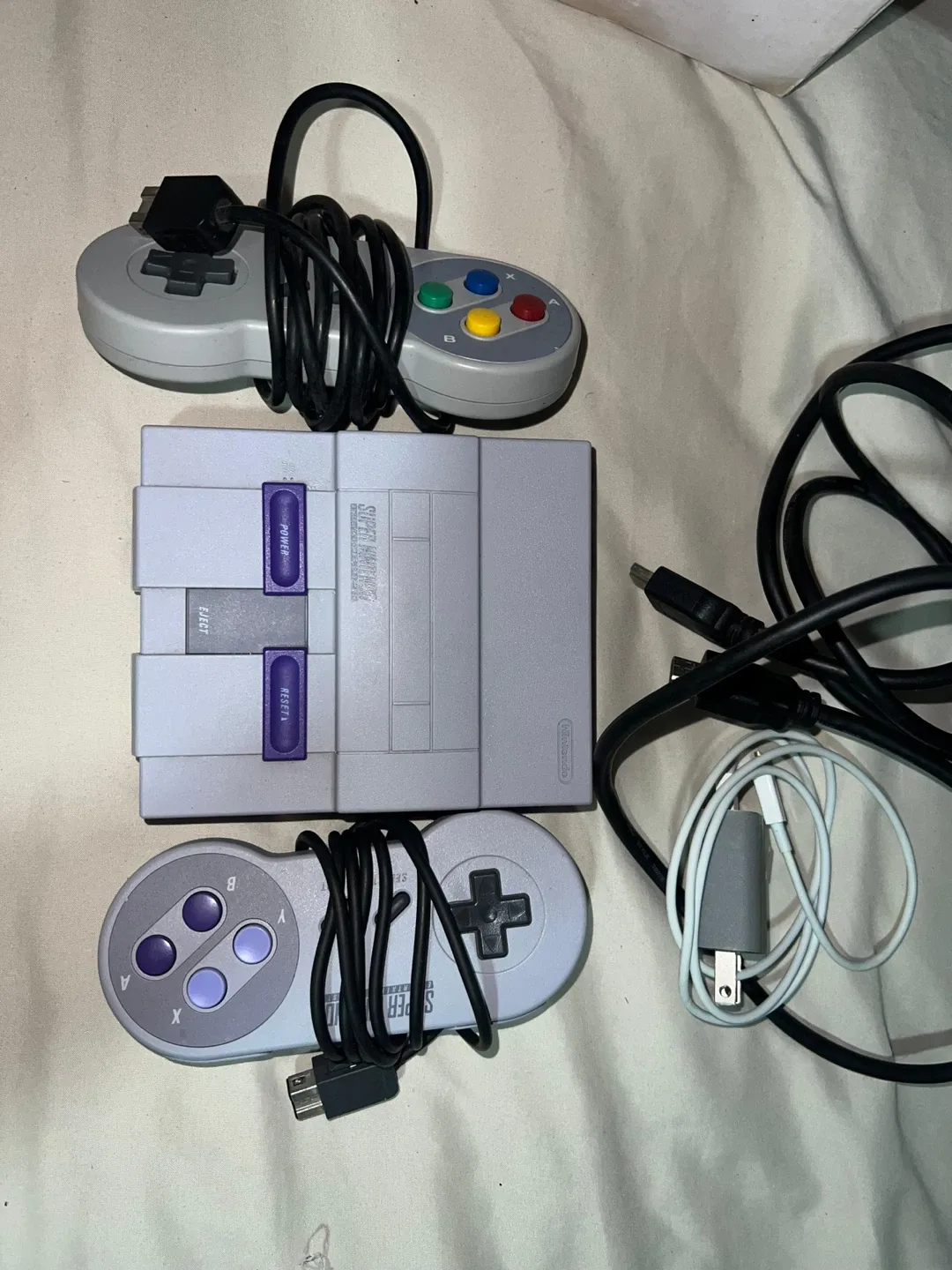 Super Nintendo SNES Console with 2 Controllers
