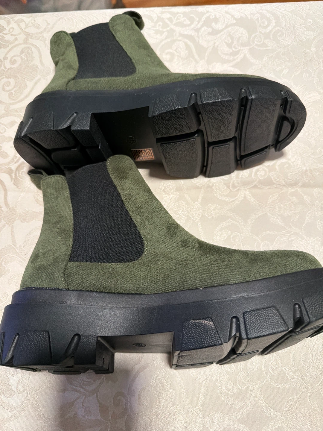 Size 36 Green Suede Platform Chelsea Boots - photo 5