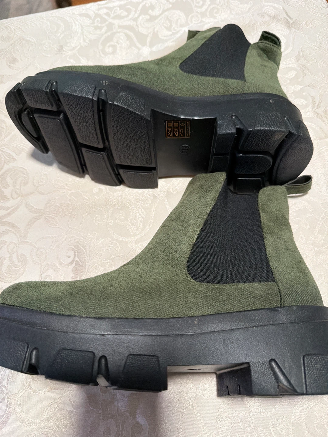Size 36 Green Suede Platform Chelsea Boots - photo 4