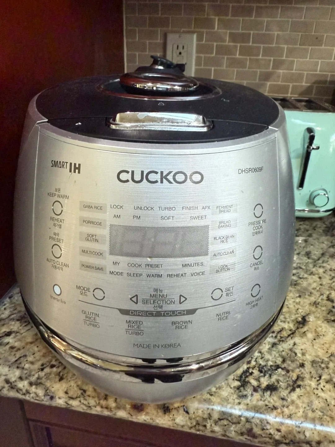 Cuckoo Smart IH Rice Cooker DHSR0609F