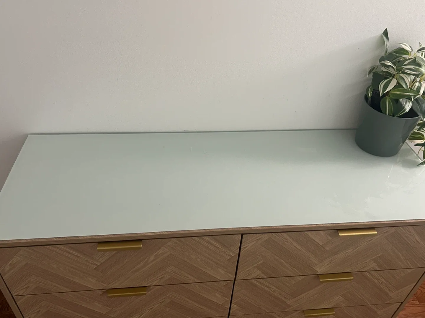 6 drawer dresser in light oak/gold image indicator(4)