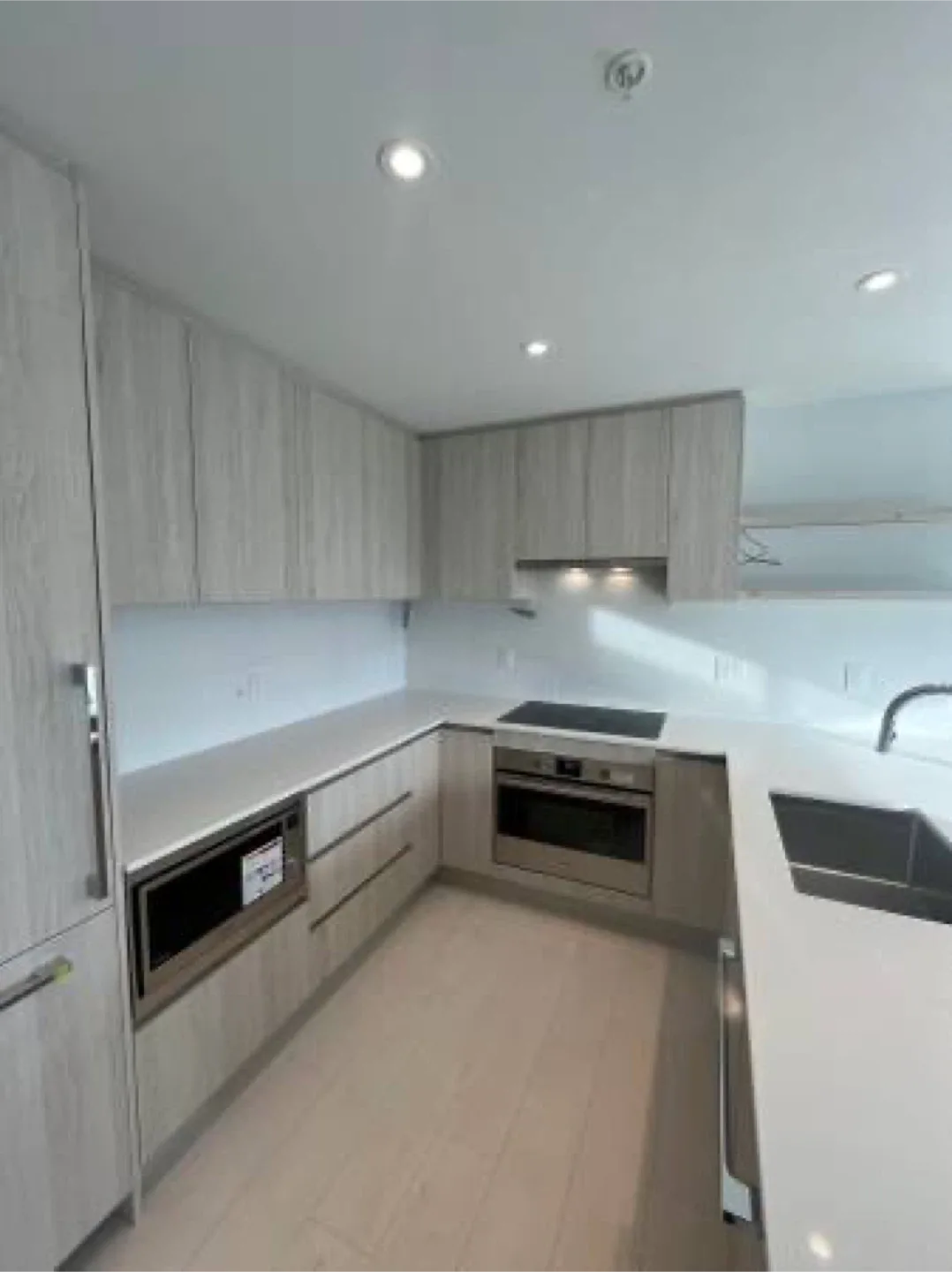 2 bedroom + flex, 1 bathroom for rent