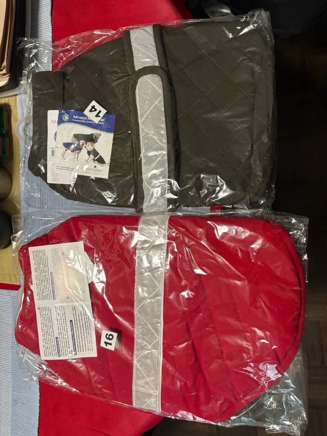 New NANA Stay-Clean Dog Jacket Size 18(Red)