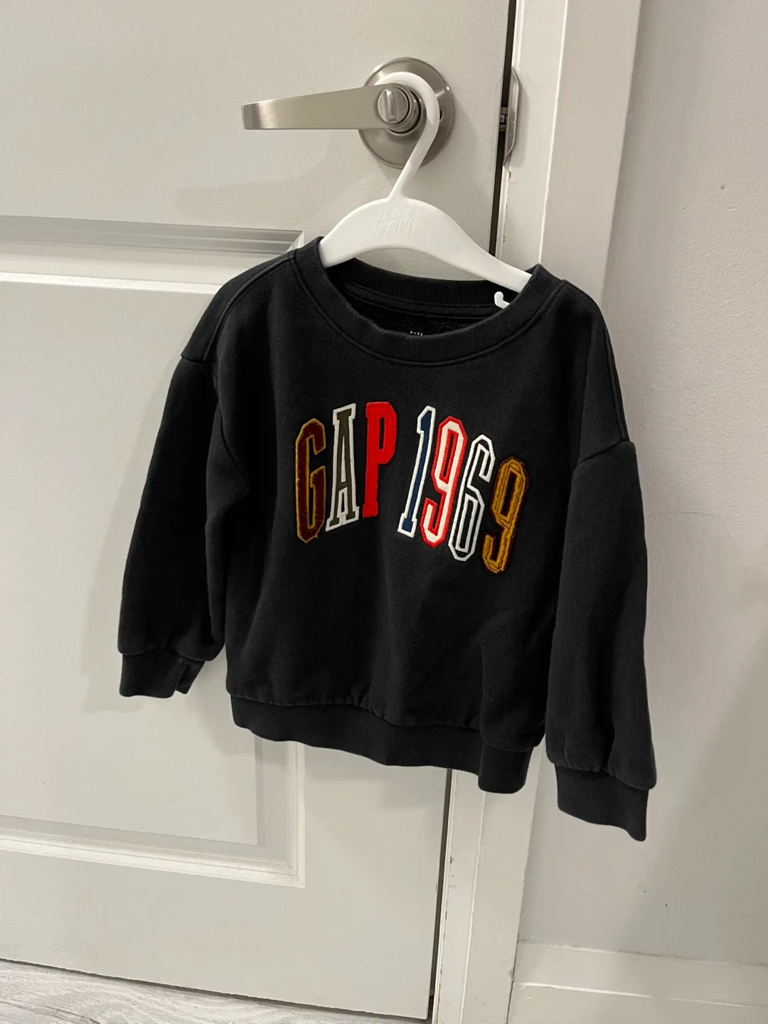 GAP 1969 Kids Black Sweatshirt