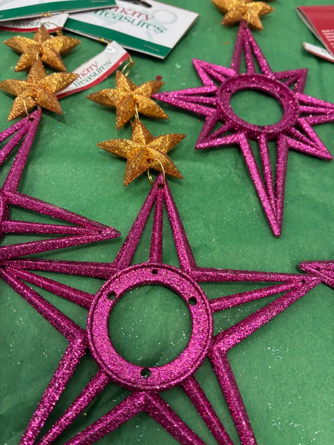 Christmas Ornaments HUGE SELL image indicator(2)