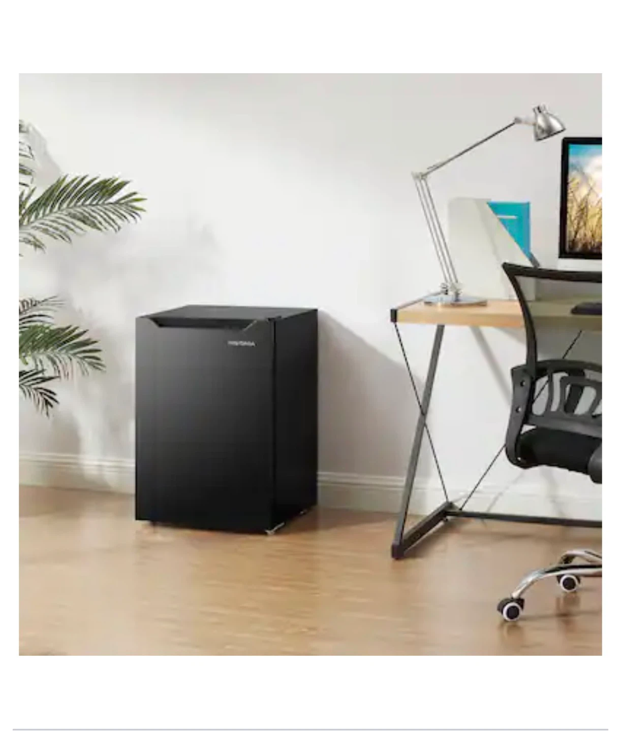 Insignia Compact Mini Fridge - Black - photo 3