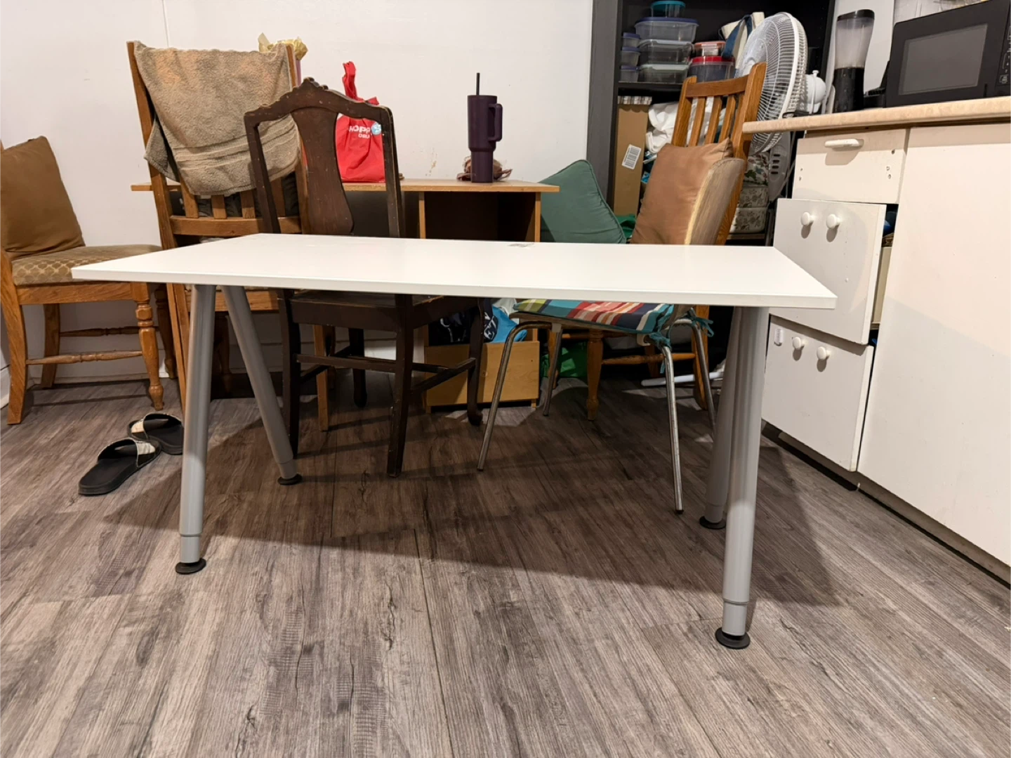 White height adjustable Table (117cm x 58cm) - photo 2