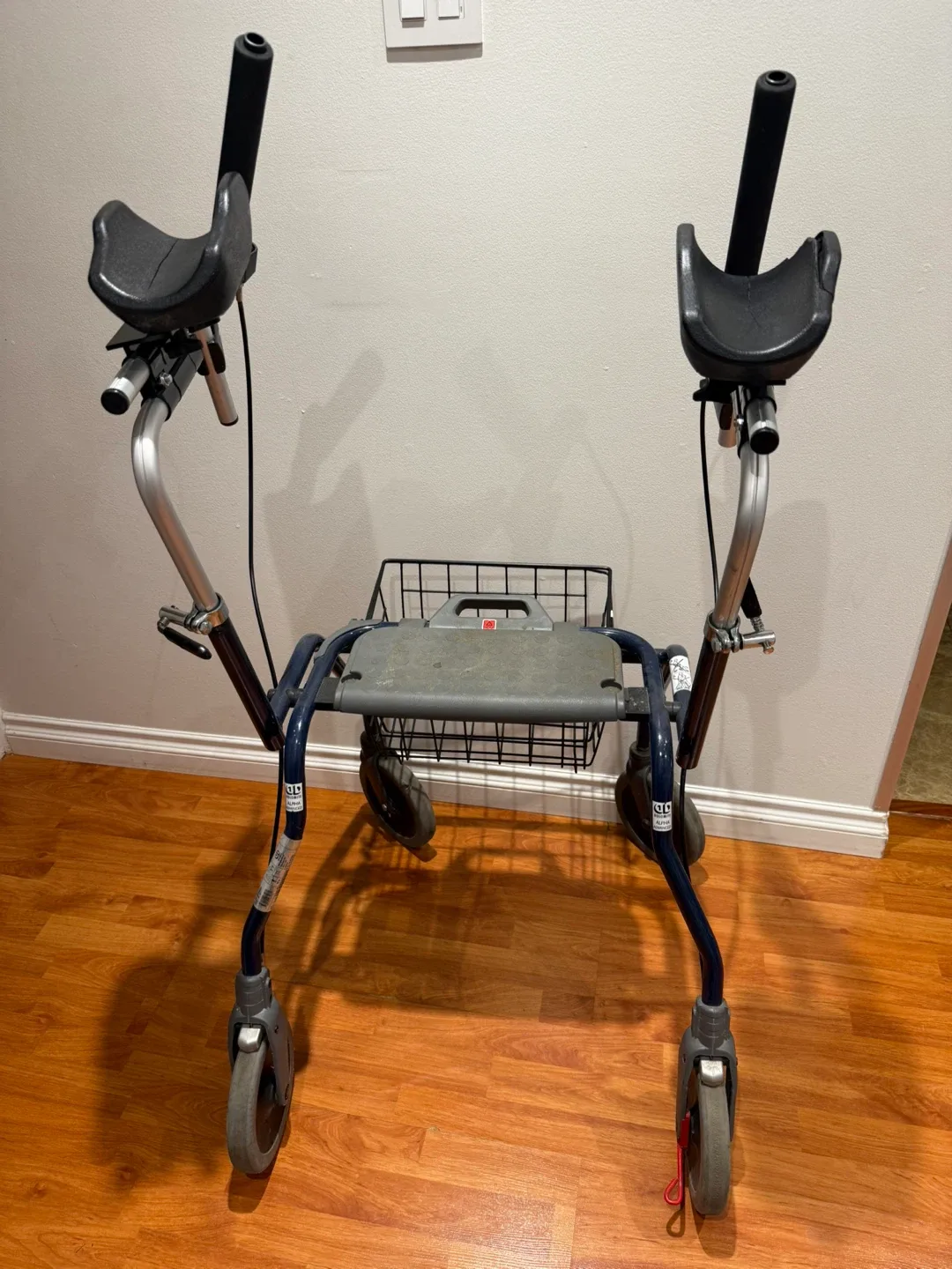 Dolomite Alpha Advanced Walker