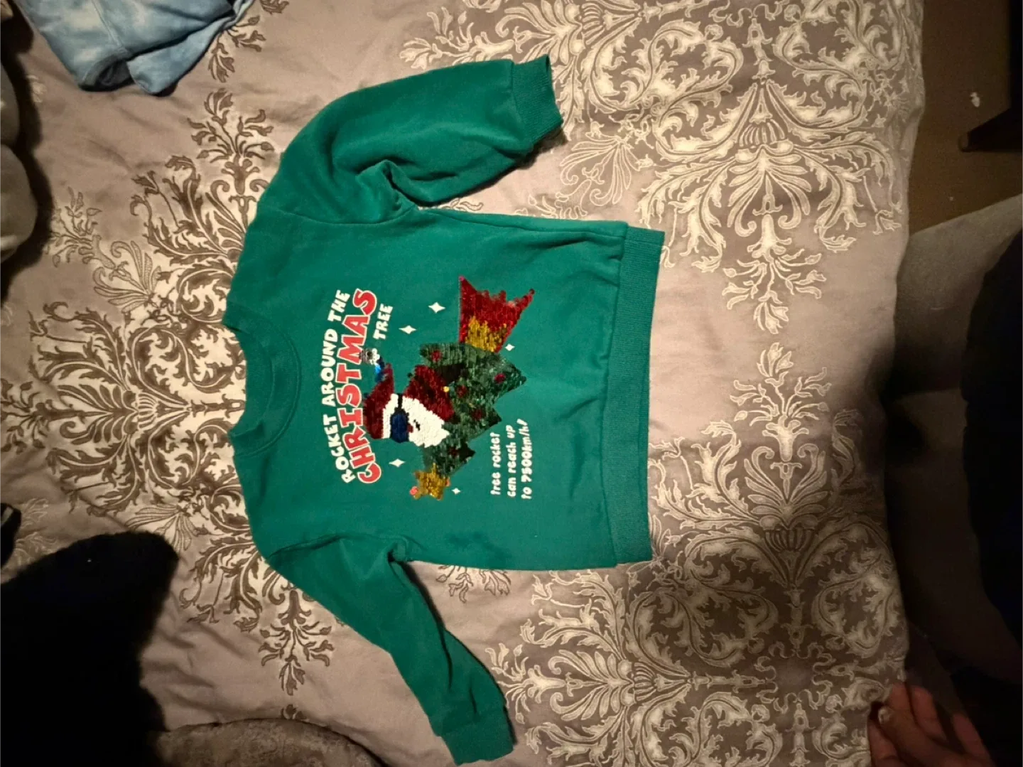 Christmas Tree Sweater image indicator(2)