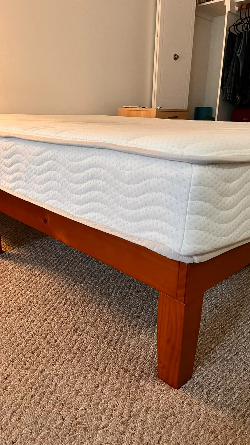 Full Size Mattress on Wooden Frame - photo 2