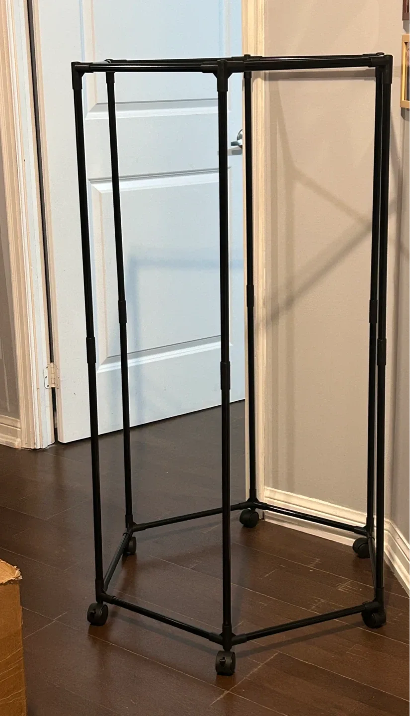 New Hexagonal Rotating Clothing Rack