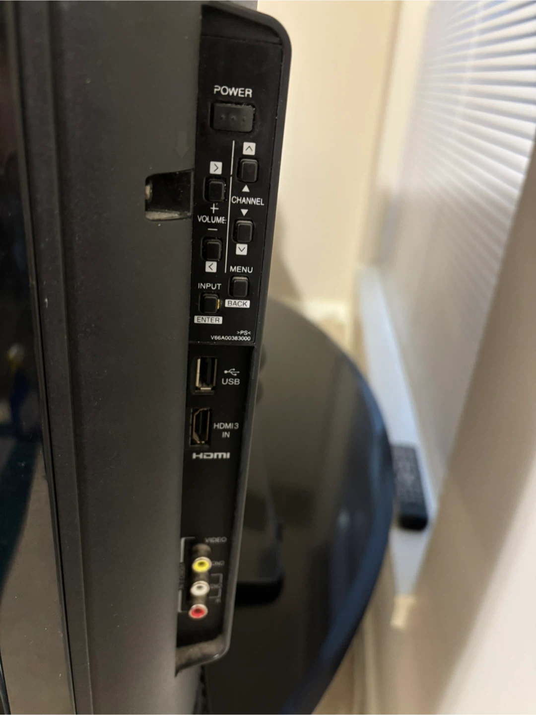 Toshiba Regza TV with Google Chromecast - photo 2