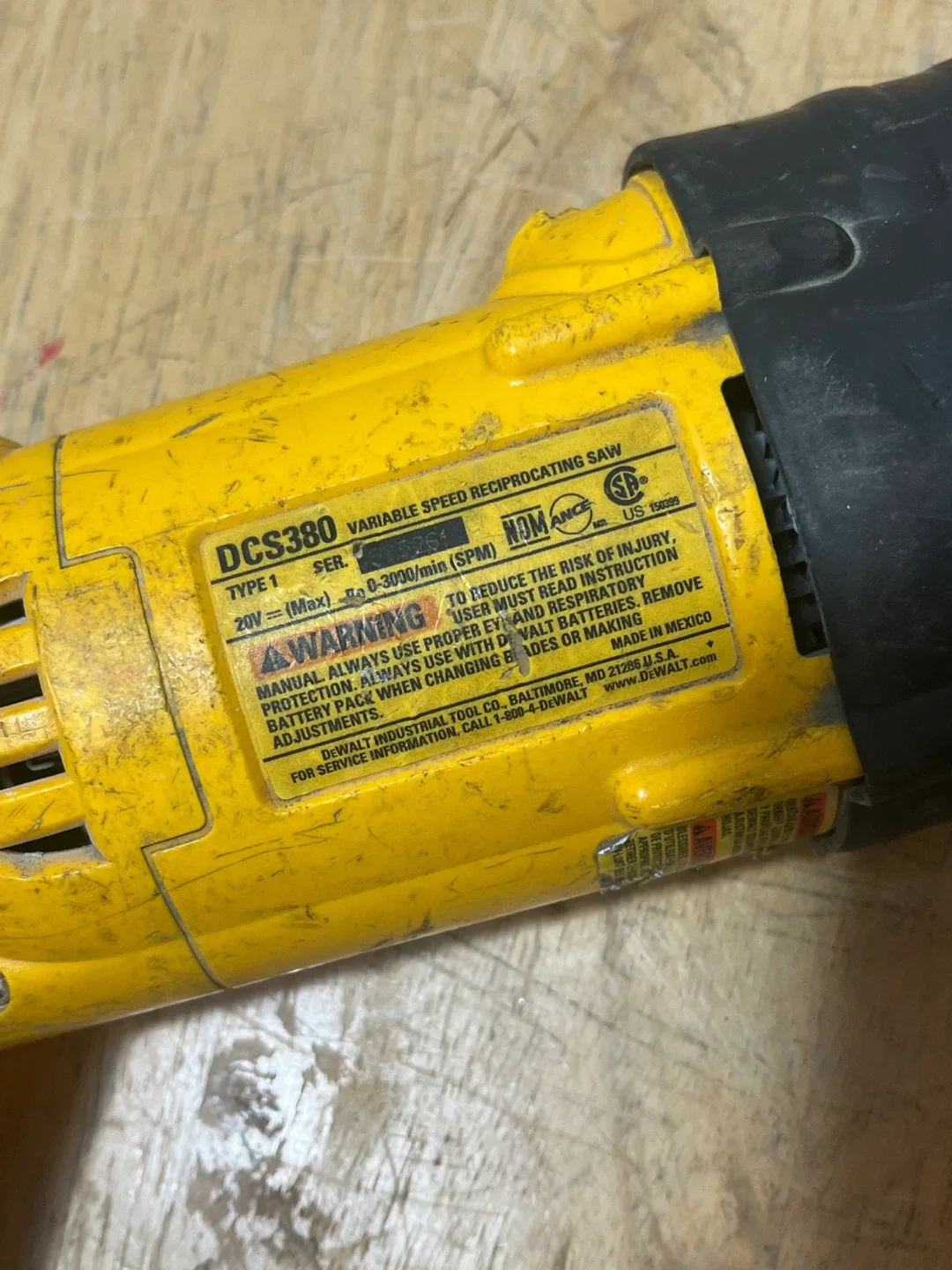 DeWalt DCS380 20V MAX Reciprocating Saw image indicator(3)