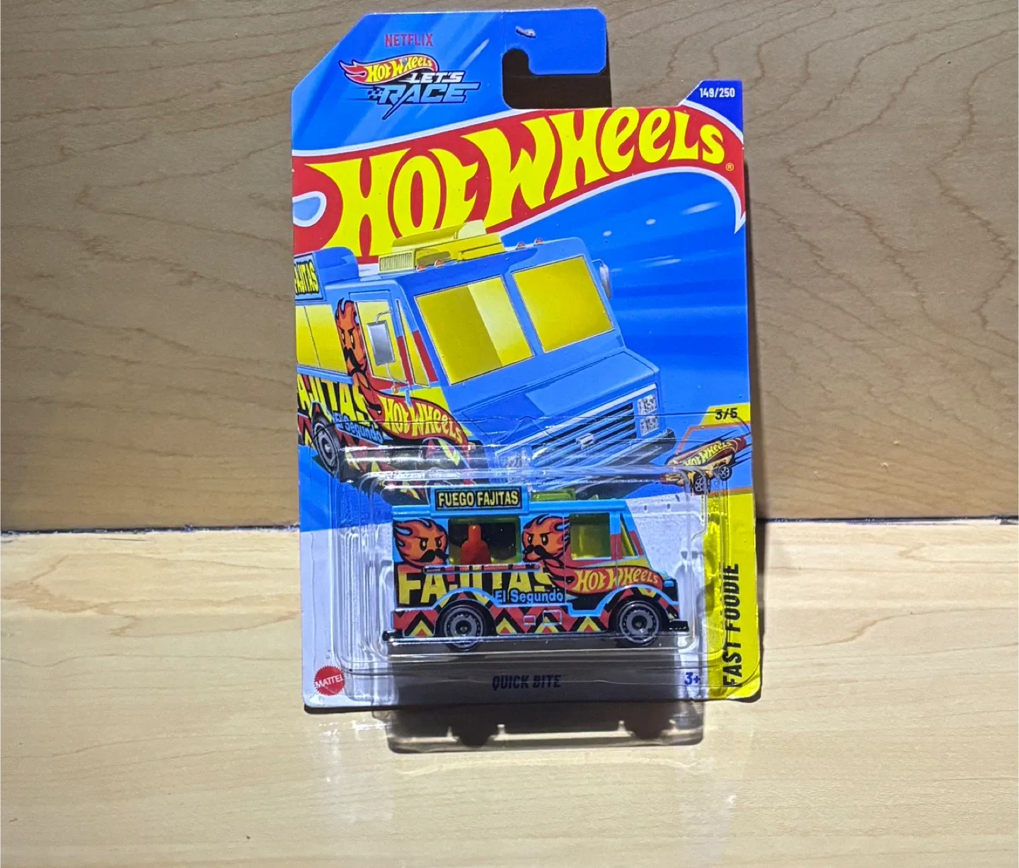 3 hot wheels for 10$