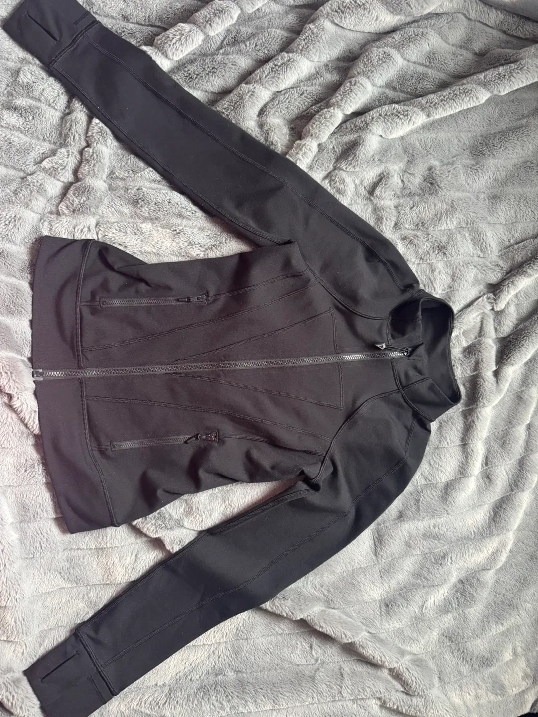 IVIVVA BY LULULEMON JACKET
