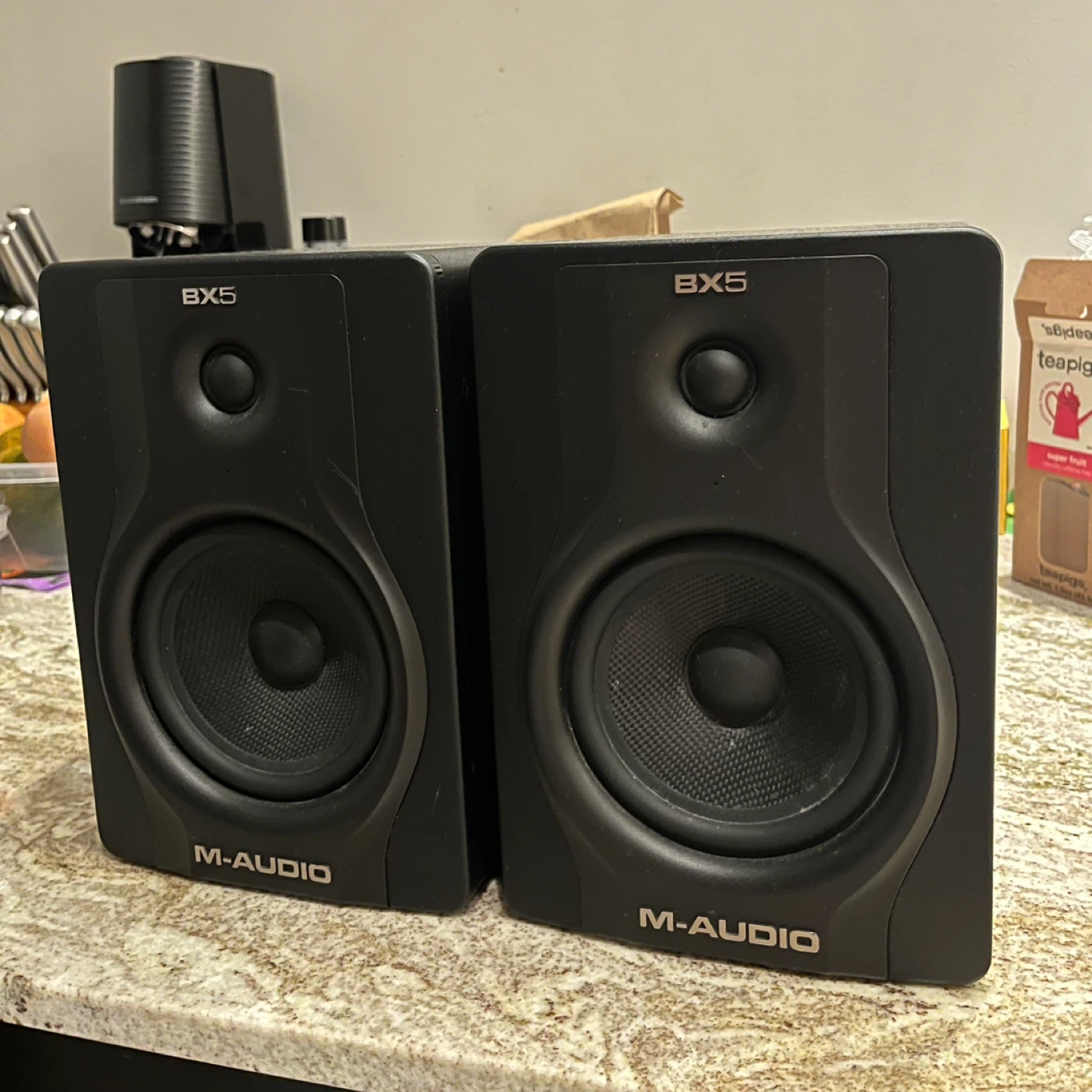 M-Audio BX5 Carbon Black Studio Monitor Speakers