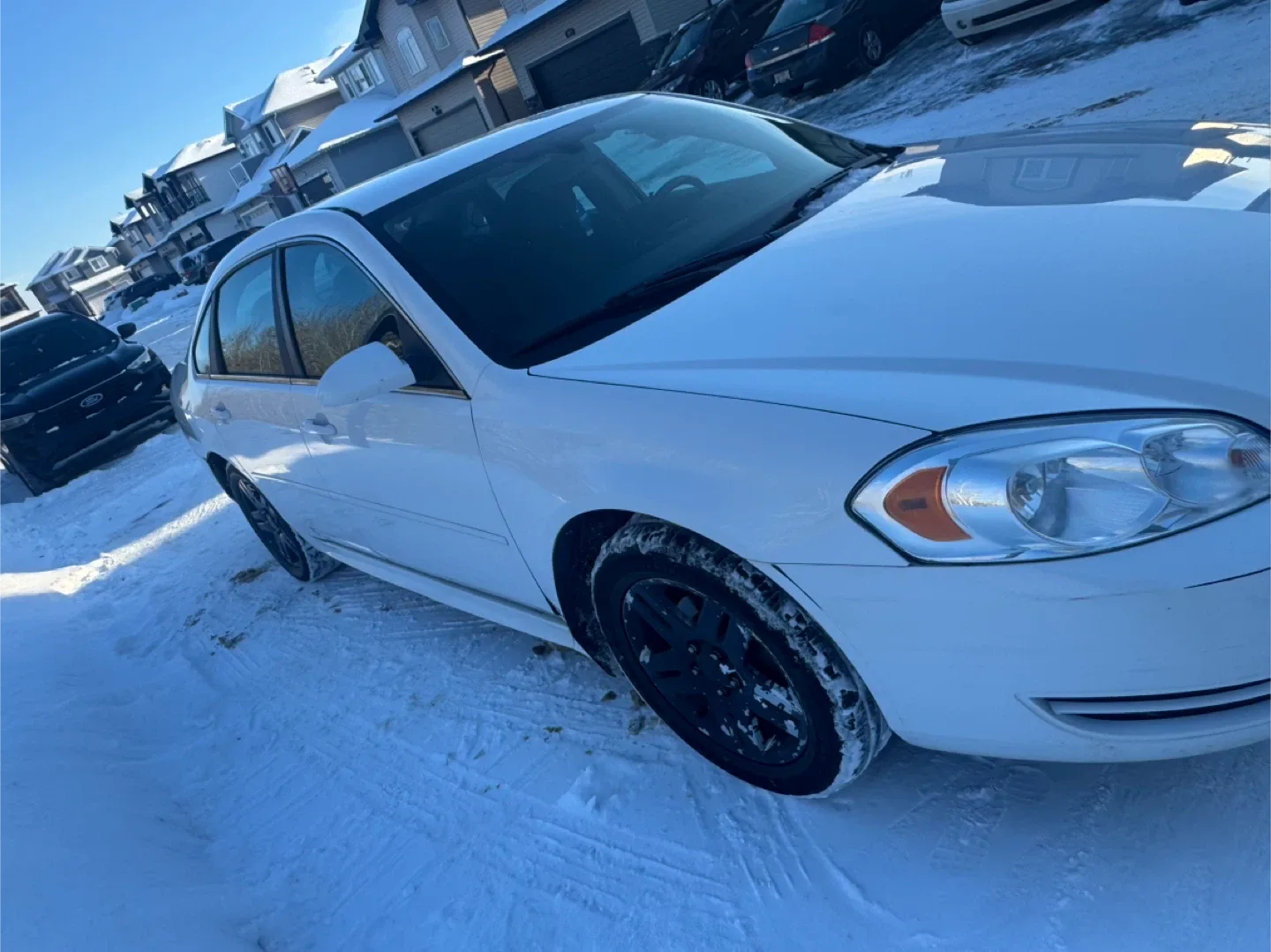 White Chevrolet Impala image indicator(2)