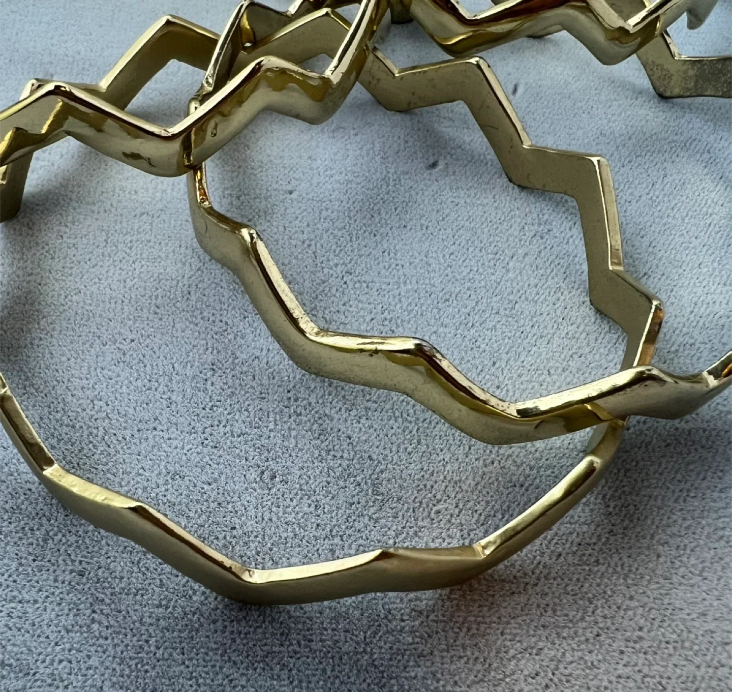 Vintage Gold Tone Bracelets image indicator(3)