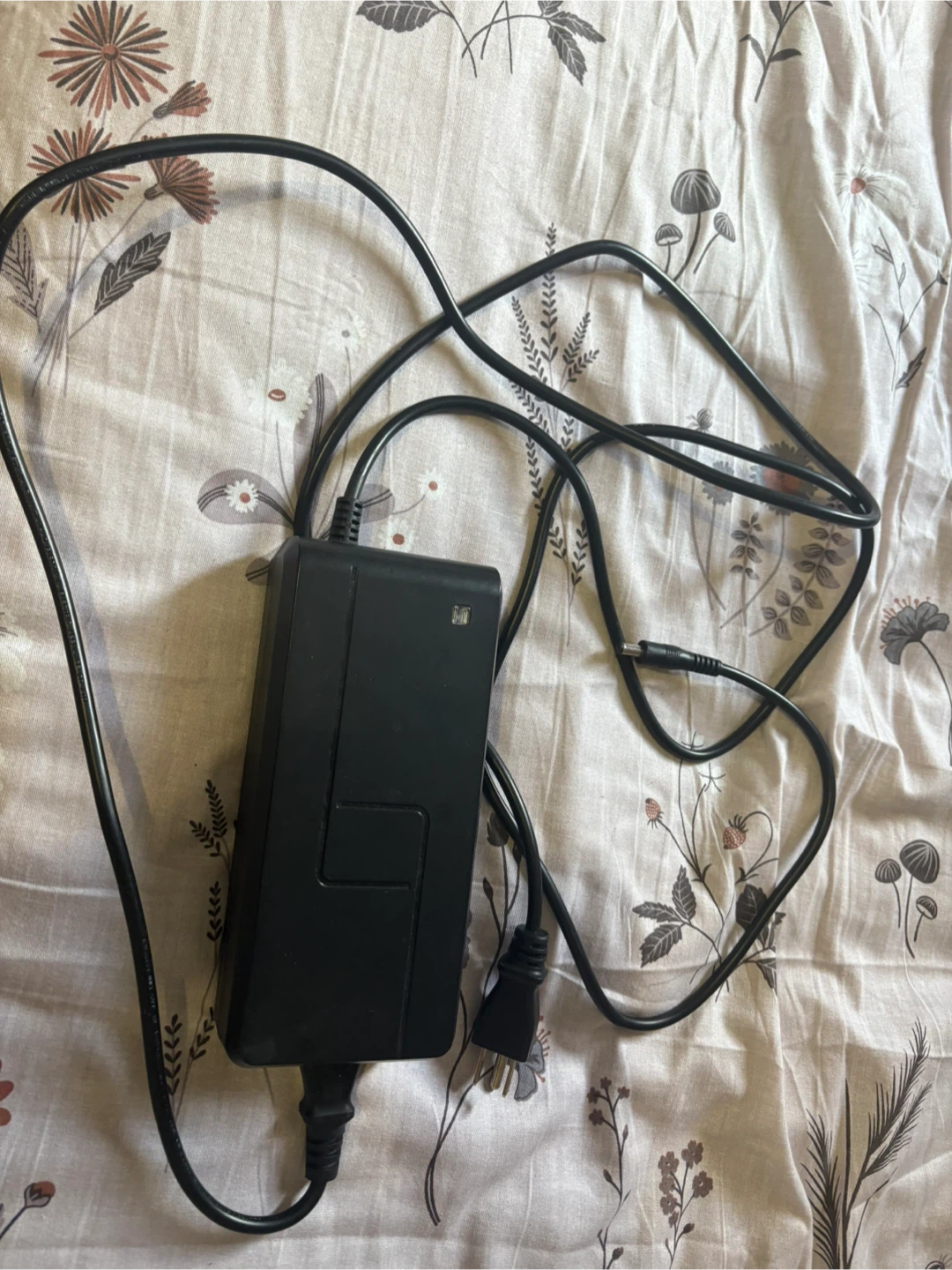 Movin bike Charger Model MH720A