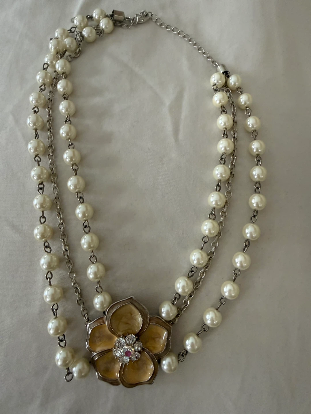 Pearl and Silver Tone Flower Necklace