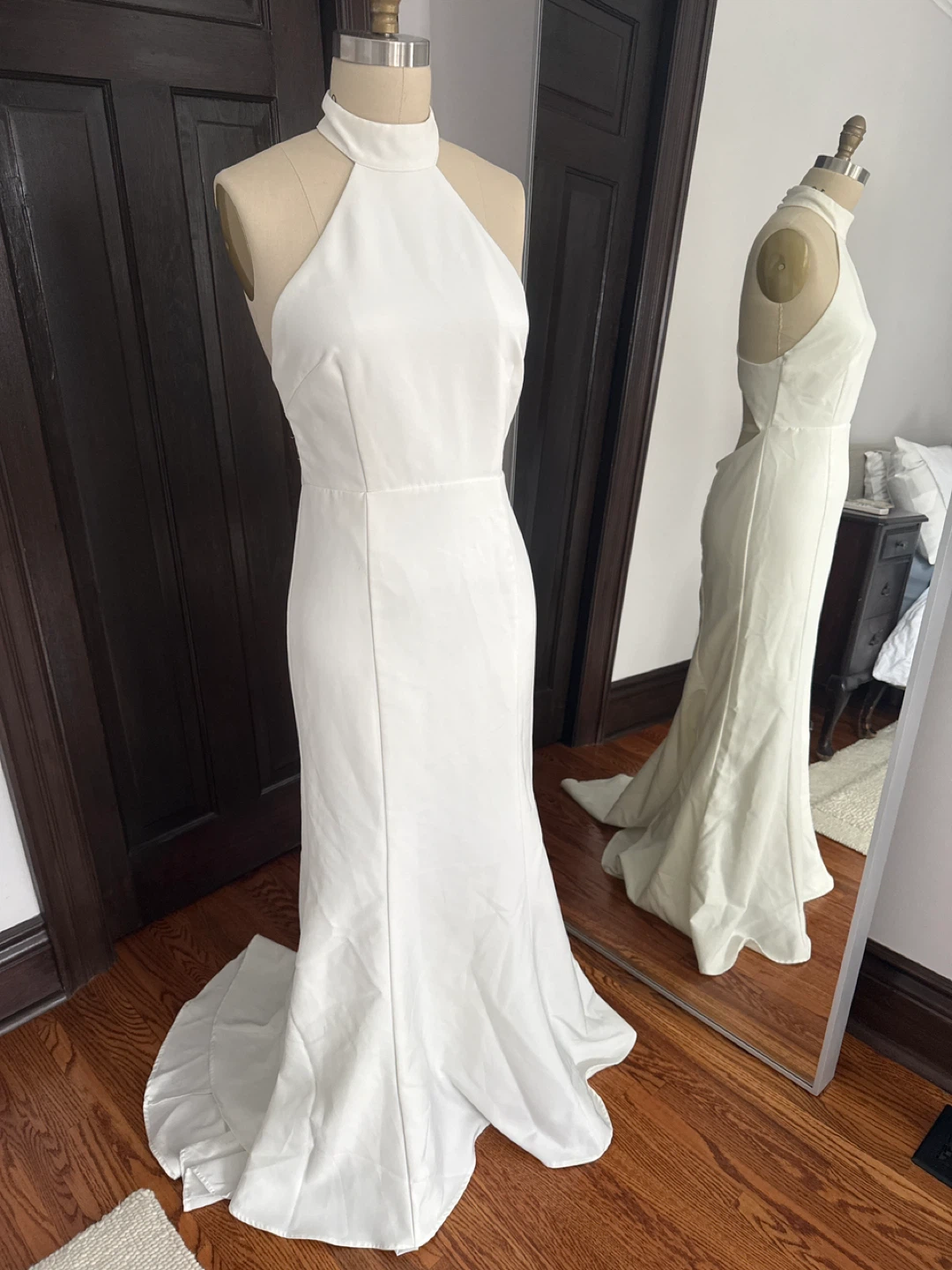 White Halter Neck Wedding Dress - photo 3