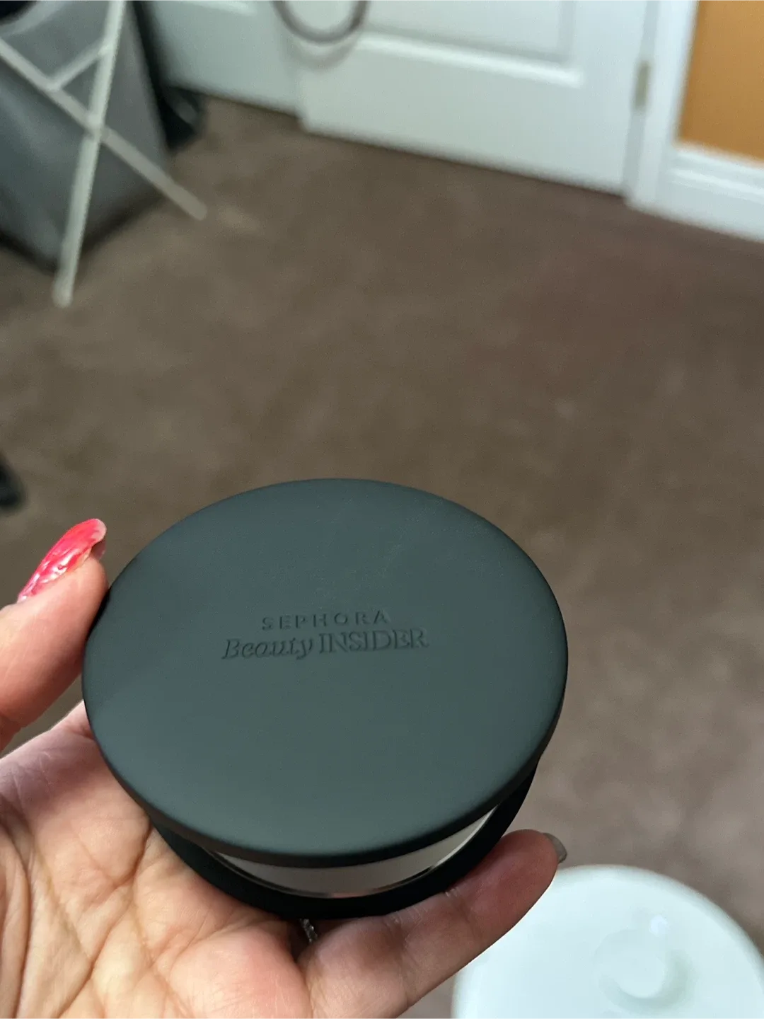 Sephora Beauty Insider Compact Mirror image indicator(2)