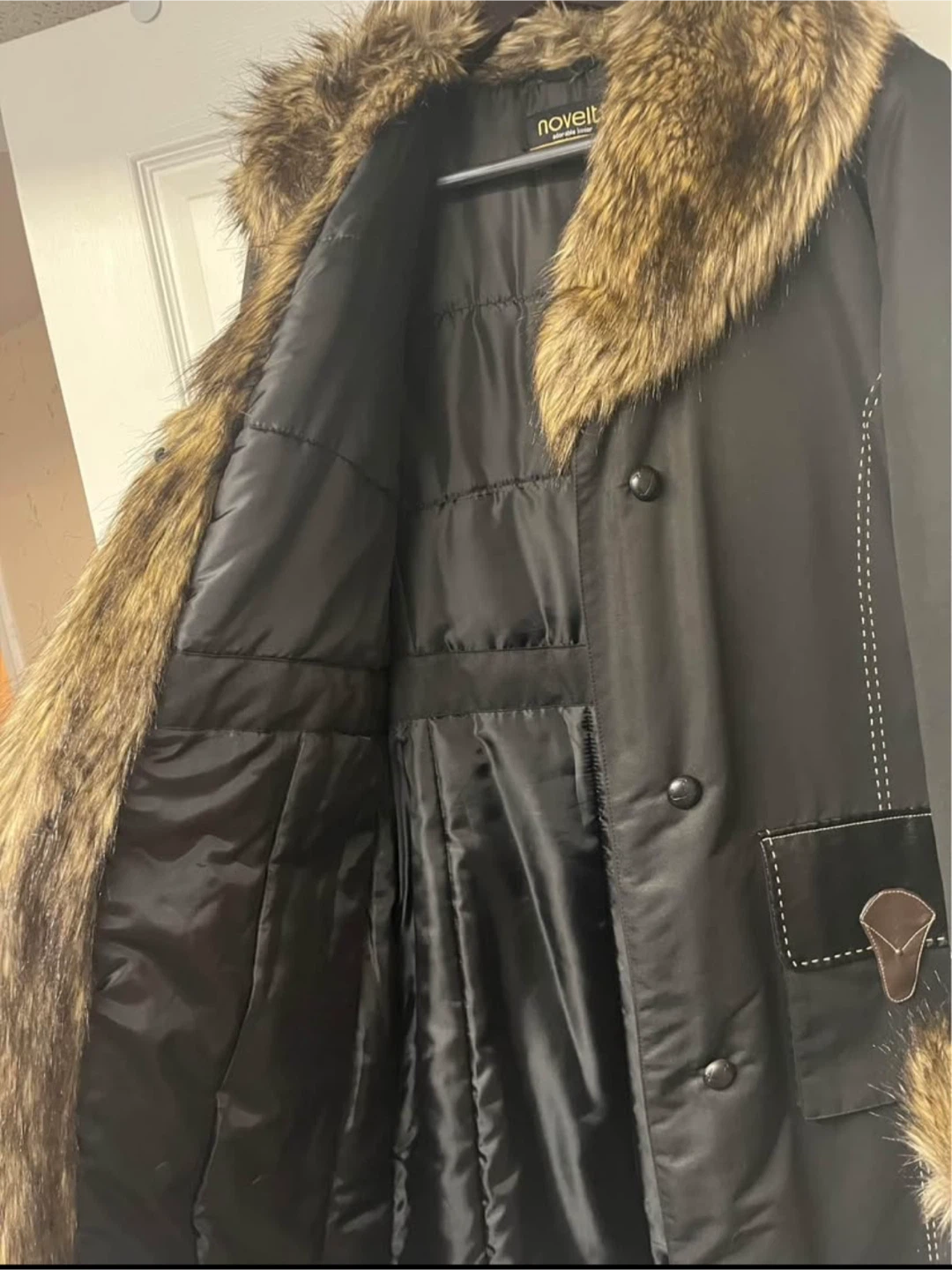 Novelti Adorable Junior Black Faux Fur Trim Coat Xl/Tg - photo 2