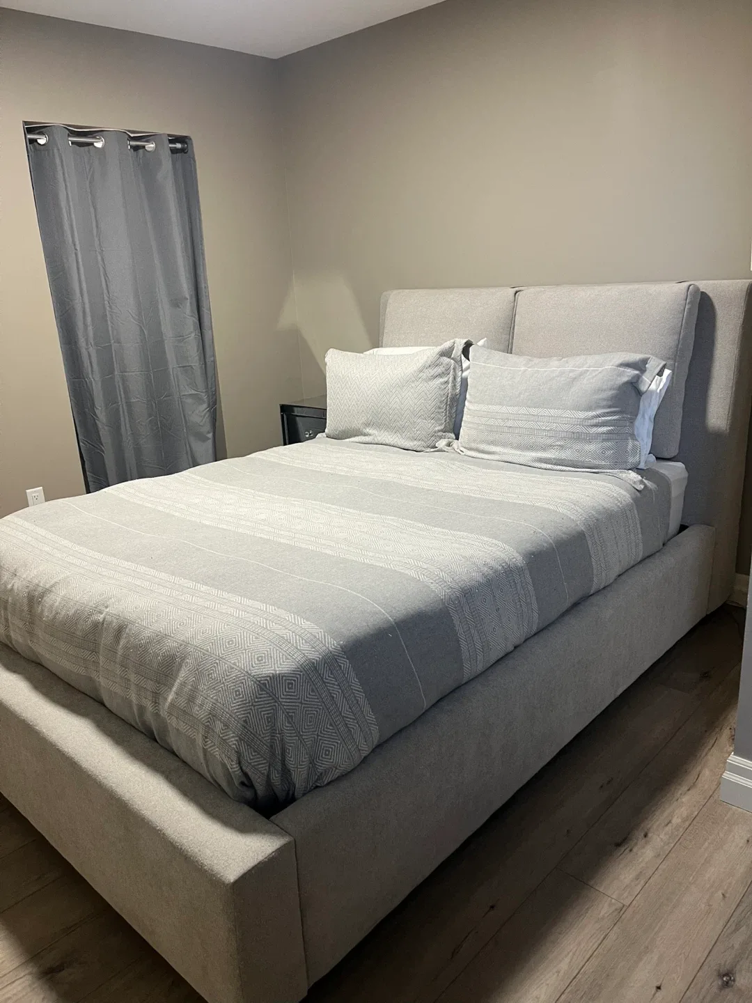 Queen Size Grey Upholstered Platform Bed