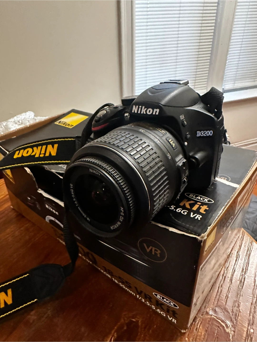 Nikon D3200 DSLR Camera with 18-55mm VR Lens - photo 2