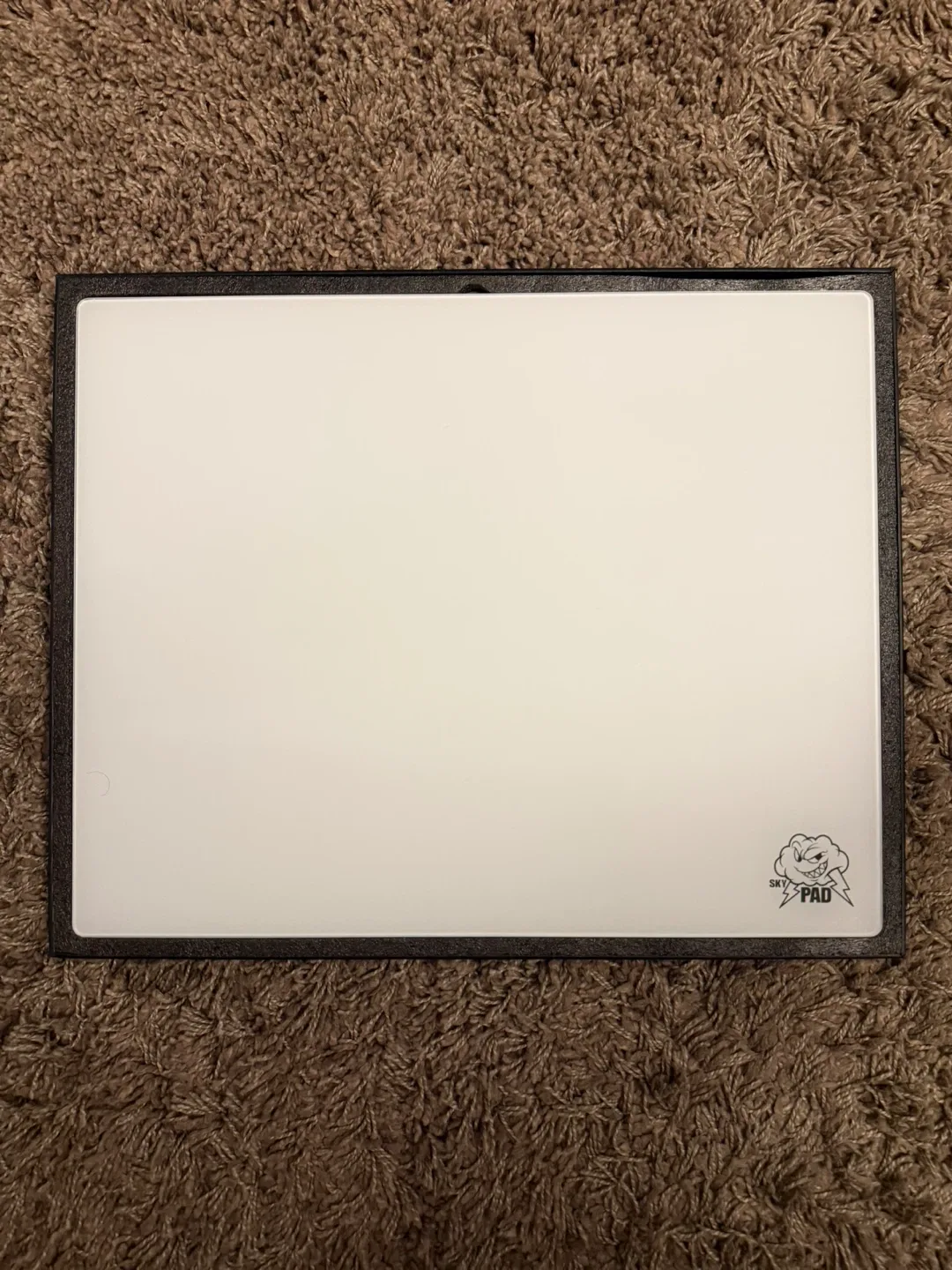 SkyPad glass mouse pad