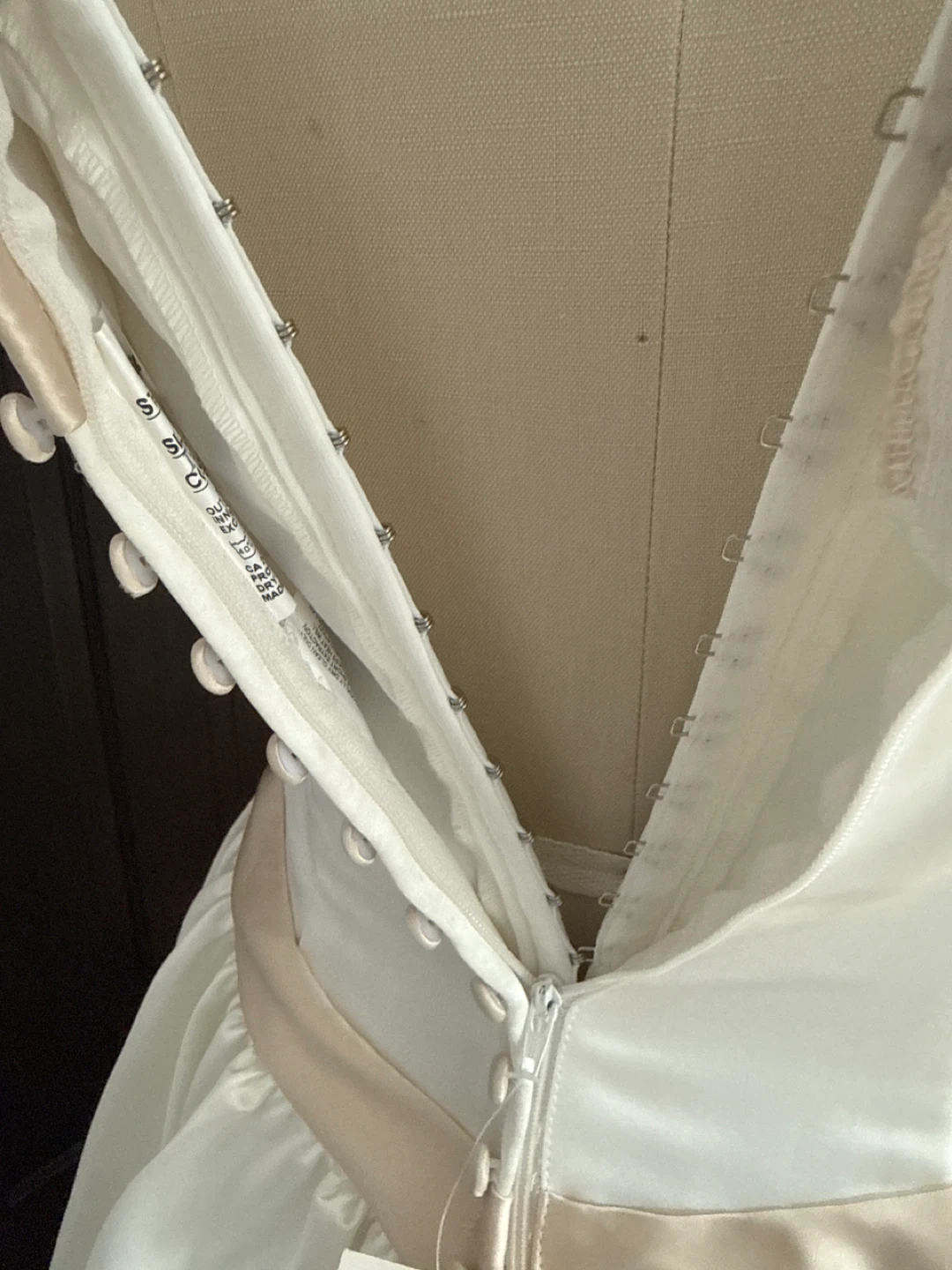 Ivory/Champagne Wedding Dress - Size 10 - photo 4