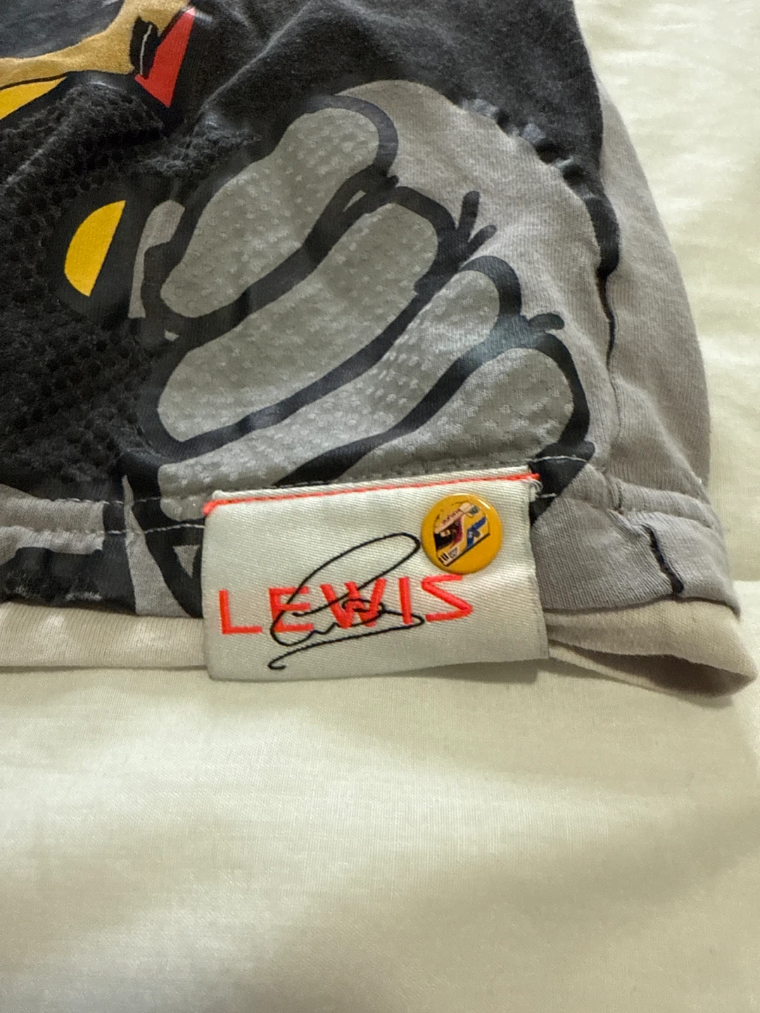 Marks & Spencer Lewis T-Shirt (Age 7-8) - photo 5