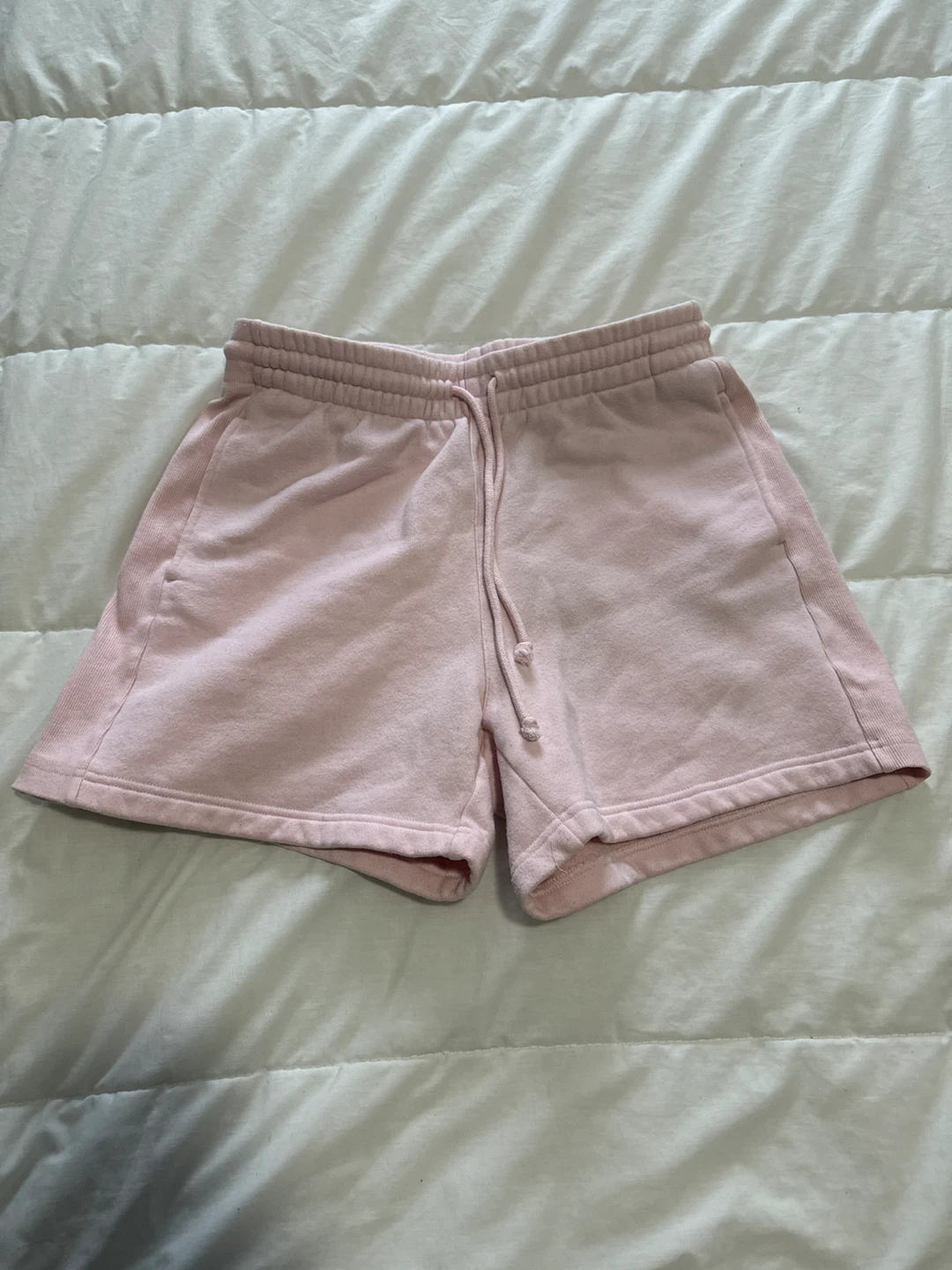 Tna Sweat Shorts - Size Medium