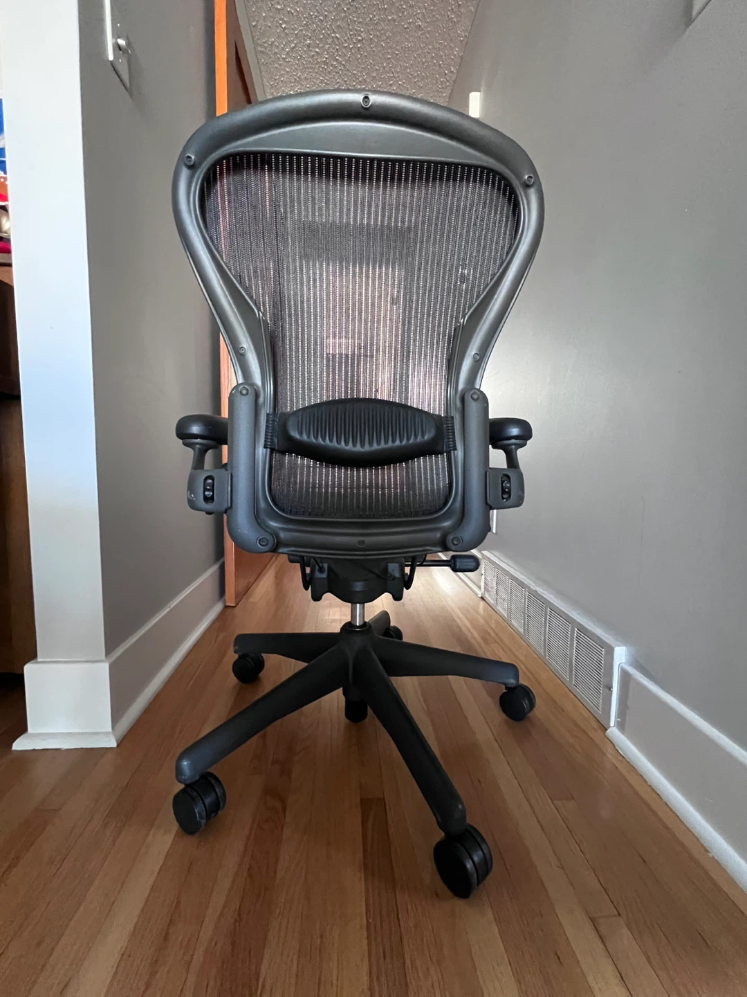 Herman Miller Aeron Chair - Size B - Black - photo 5