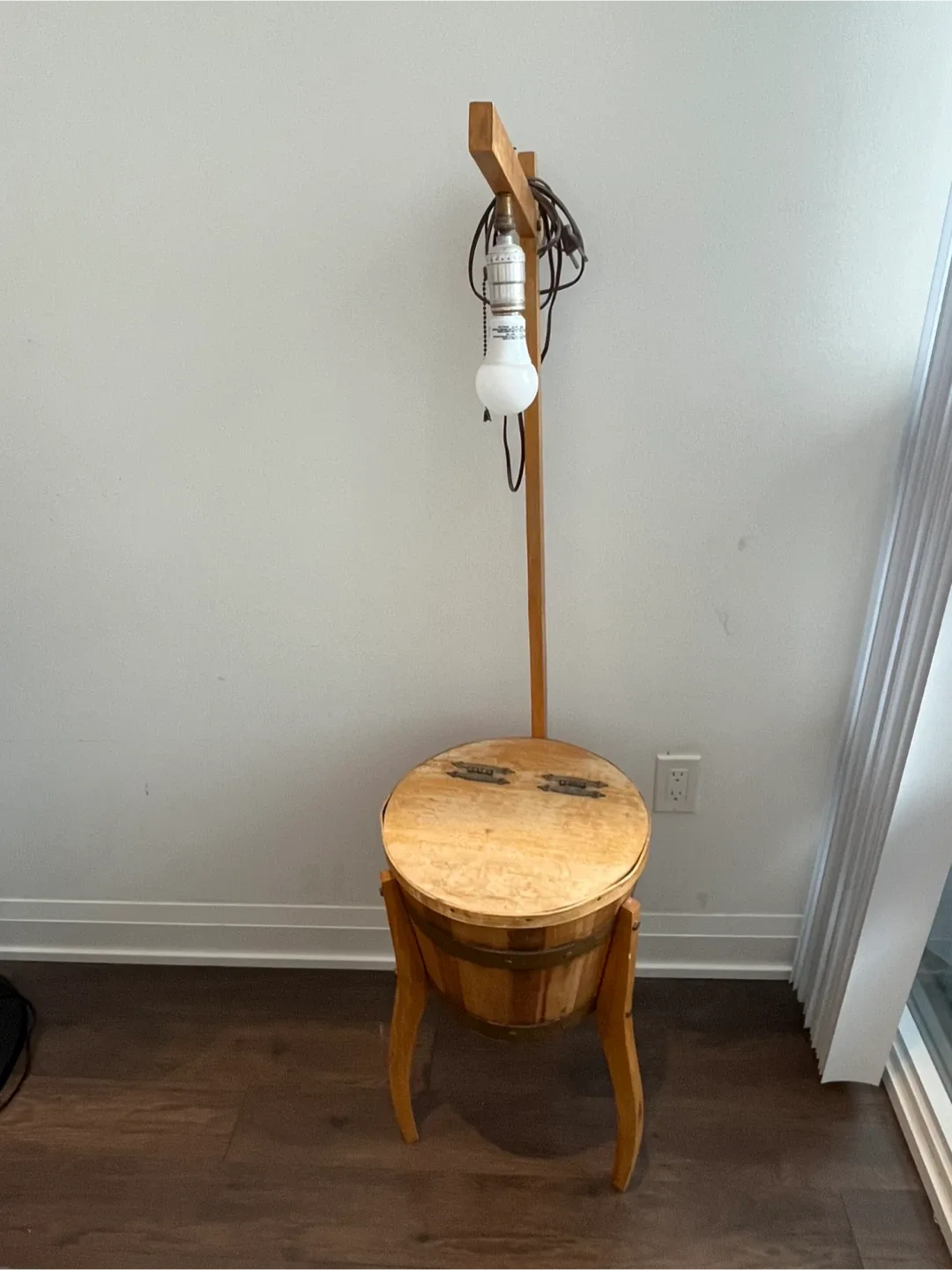 Antique Apple Barrel Sewing/Yarn Bucket Lamp