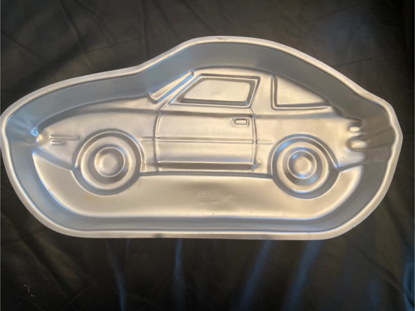 Wilton 1979 Car Cake Pan - photo 4