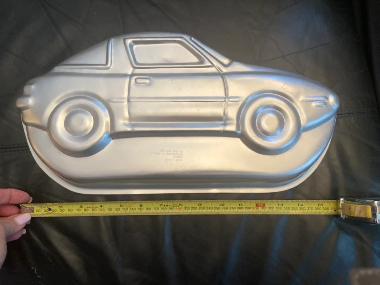 Wilton 1979 Car Cake Pan