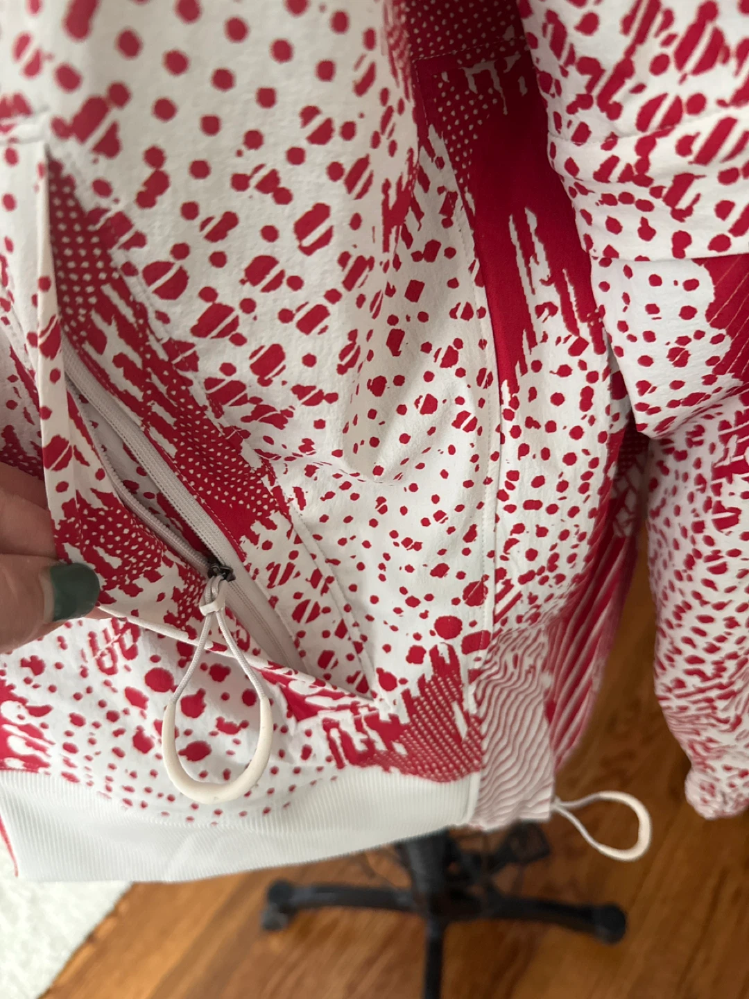 Lululemon White & Red Jacket - photo 5