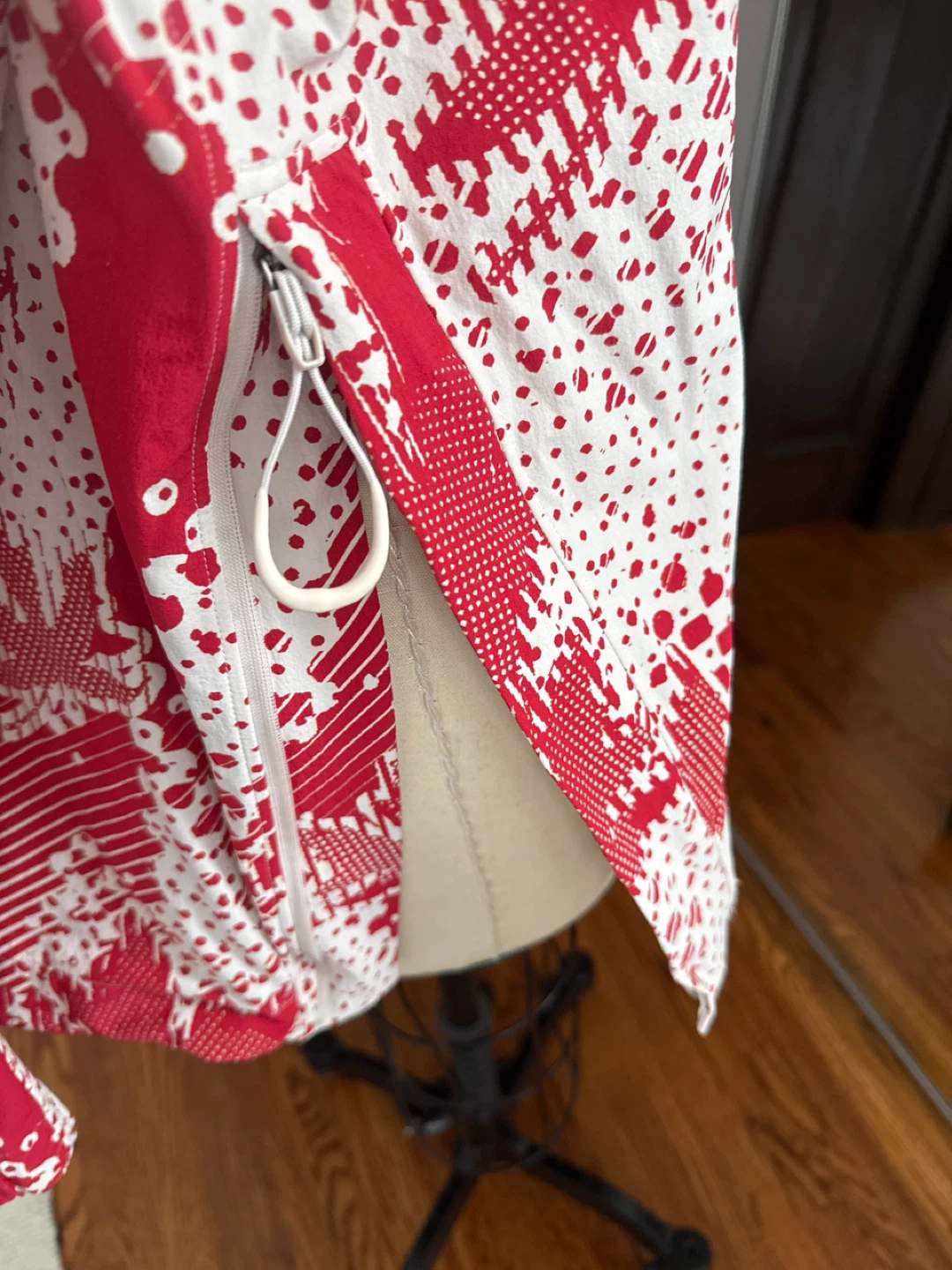 Lululemon White & Red Jacket - photo 2