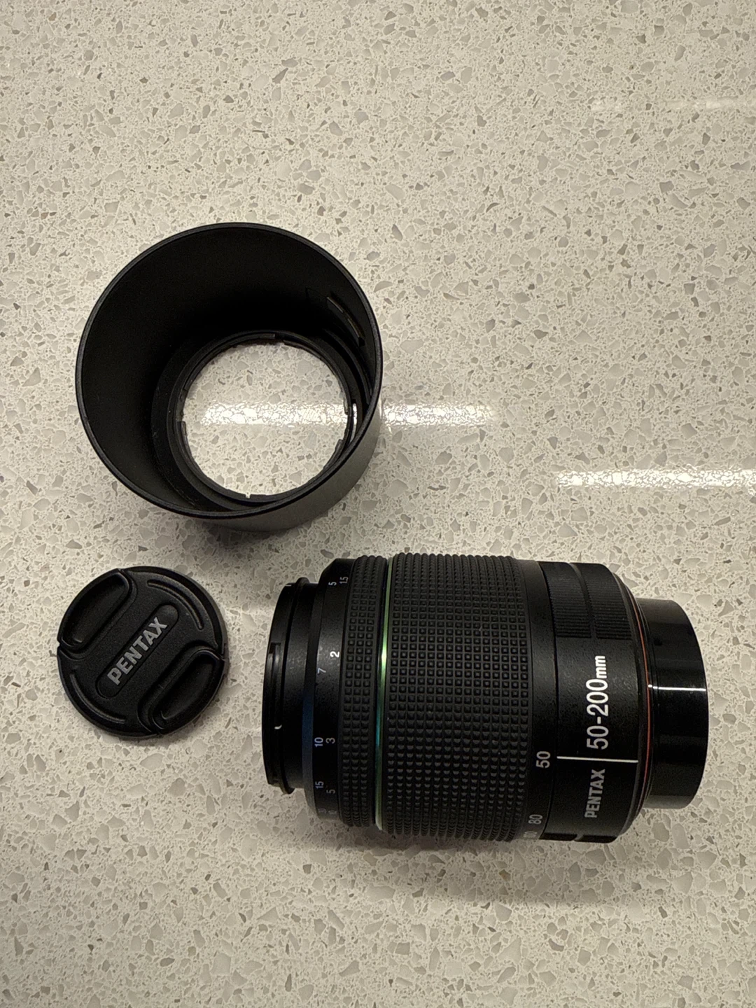 Pentax SMC DA 50-200mm 4.5-5.6 ED WR Lens - photo 2