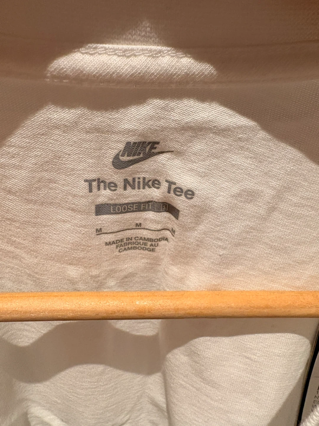 2 Women’s New Nike The Nike Tee White - Size M - photo 3
