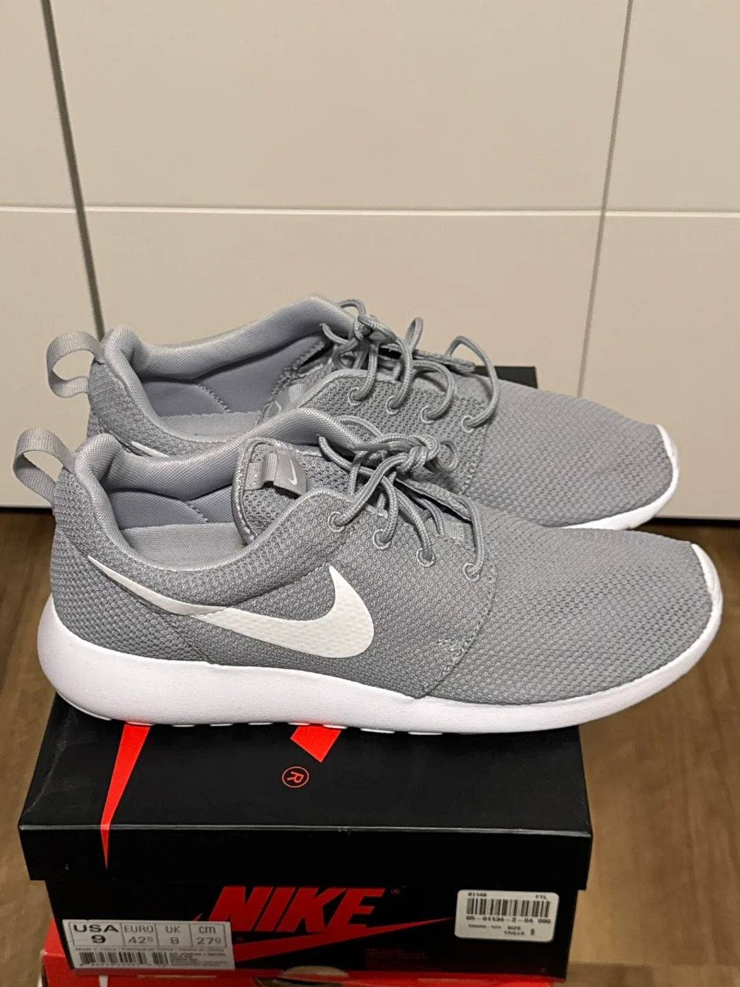 Nike Roshe One Grey Sneakers - Size 9.5