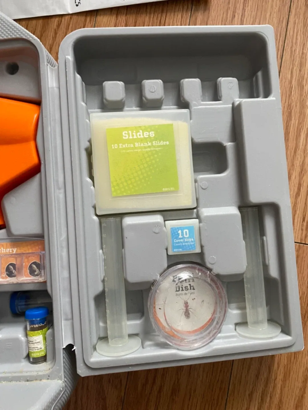 Discovery Kids Microscope Completely Set 120X to 1200X image indicator(8)